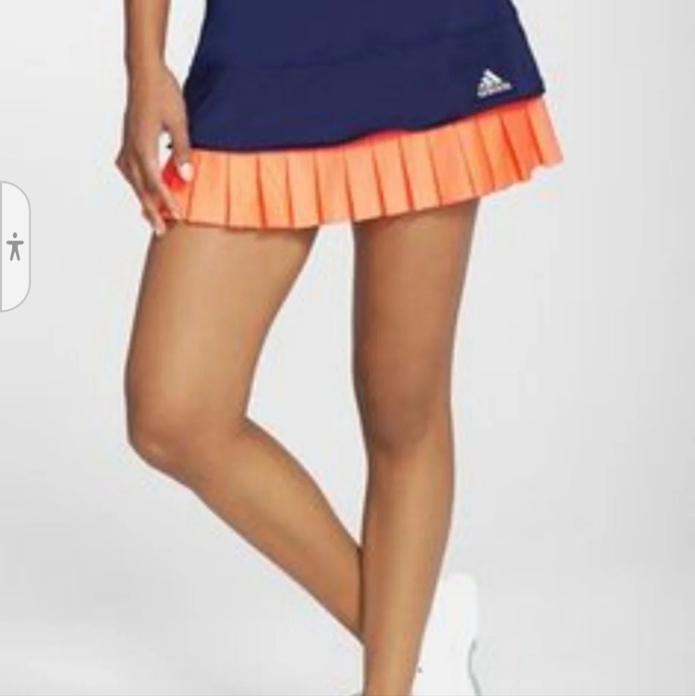 Adidas tennis skort size L
